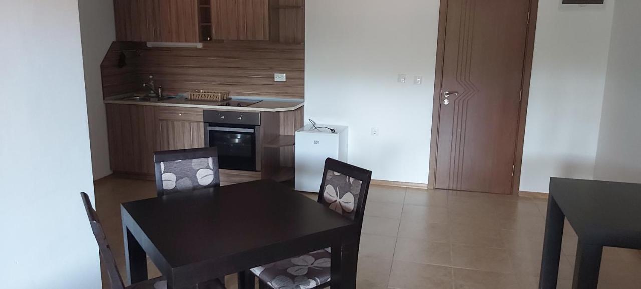Vidima Apartment Hotel Apriltsi  Eksteriør billede